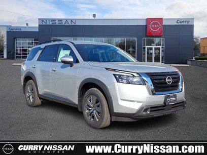 New 2025 Nissan Pathfinder SV w/ Cargo Package