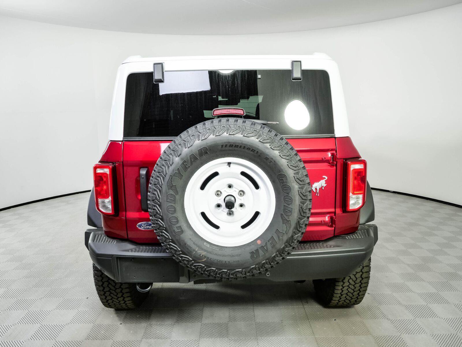 Used 2025 Ford Bronco Heritage Edition AWD/4WD image 26