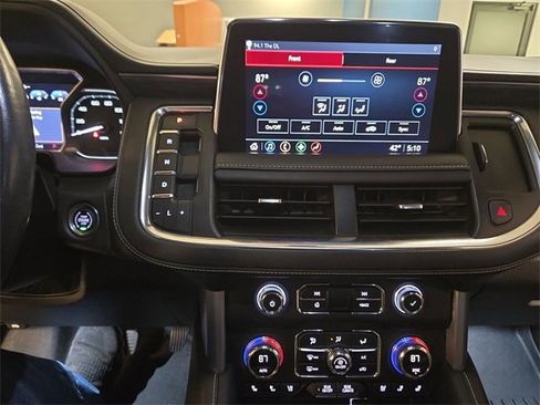 Used 2021 GMC Yukon SLT w/ SLT Luxury Plus Package image 18