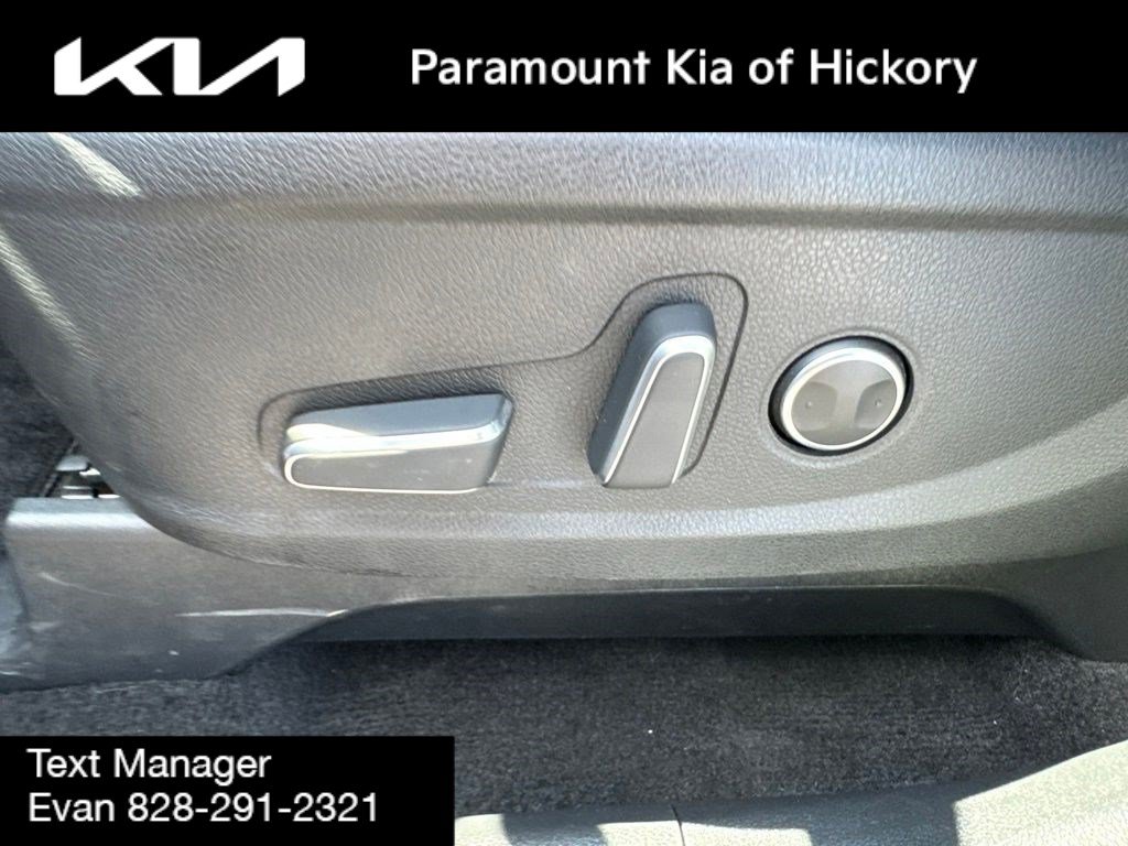 Used 2024 Hyundai Palisade SEL FWD image 21