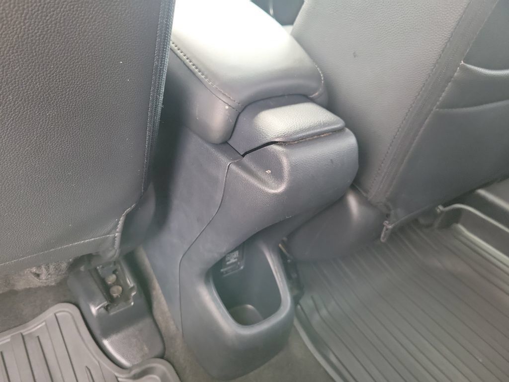 Used 2022 Honda HR-V EX-L image 14