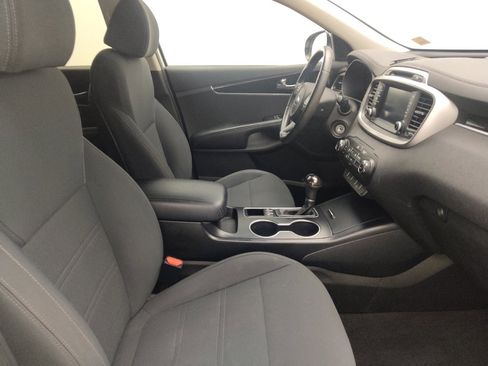 Used 2018 Kia Sorento AWD image 21