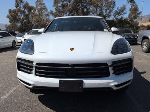 Used 2022 Porsche Cayenne Platinum Edition AWD/4WD image 8
