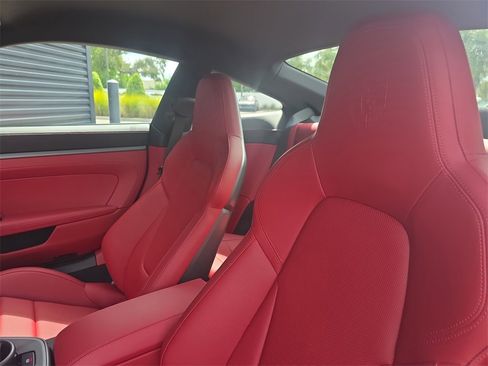 Used 2024 Porsche 911 Carrera S image 5