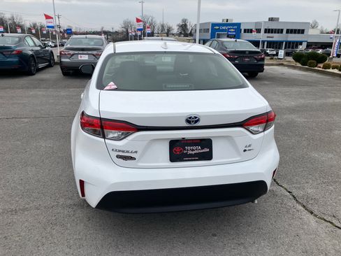 Used 2025 Toyota Corolla LE image 6