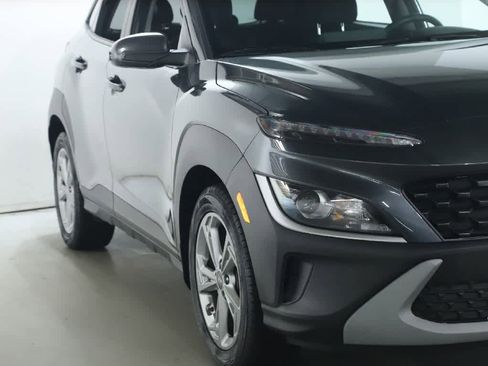 Used 2023 Hyundai Kona SEL image 8
