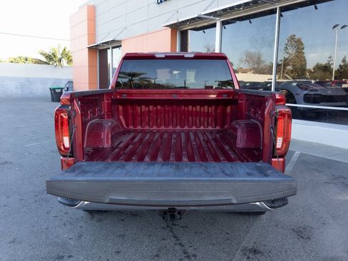 Used 2023 GMC Sierra 1500 SLT image 15