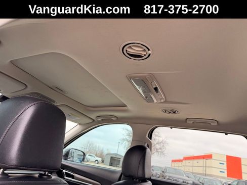Used 2022 Kia Telluride EX w/ EX Premium Package image 24