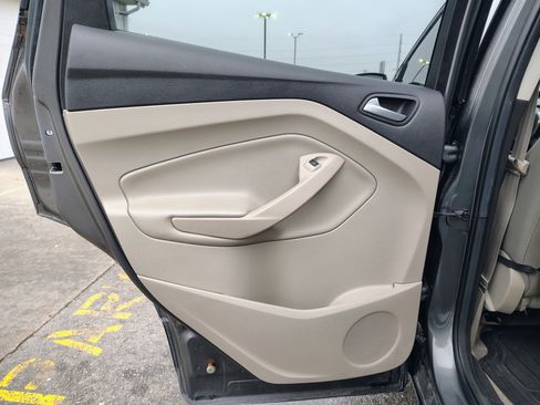 Used 2014 Ford Escape SE image 10