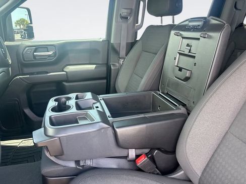 Used 2022 Chevrolet Silverado 1500 Custom Trail Boss AWD/4WD image 21