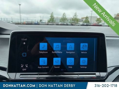 Used 2024 Volkswagen Atlas Cross Sport SE AWD/4WD image 7