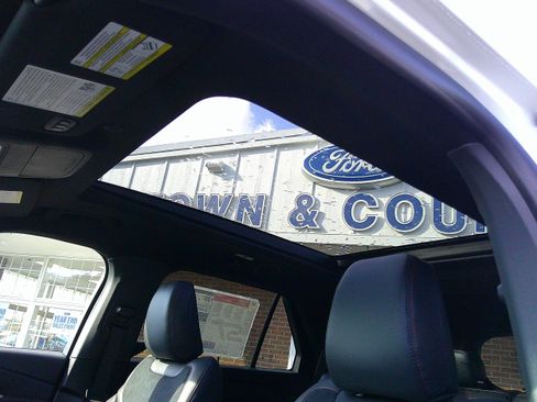 New 2026 Ford Explorer ST w/ Sun And Sound Package image 10