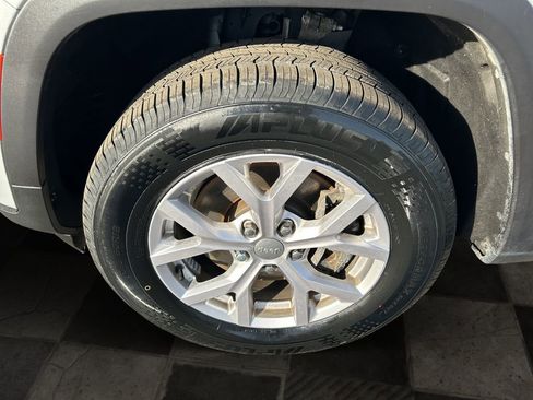 Used 2021 Jeep Grand Cherokee L Limited image 9