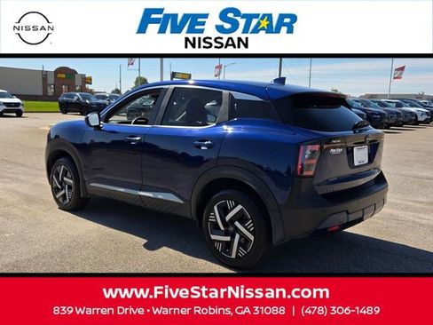 Used 2025 Nissan Kicks SV FWD image 9