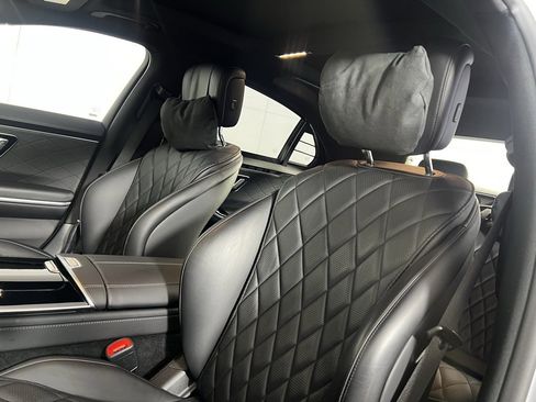 Used 2022 Mercedes-Benz S 580 4MATIC Sedan image 5