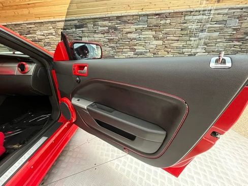 Used 2007 Ford Mustang Shelby GT500 RWD image 38