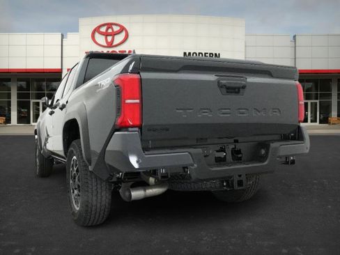 New 2026 Toyota Tacoma TRD Off-Road w/ TRD Off Road Premium Package AWD/4WD image 15