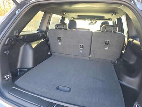 New 2025 Jeep Grand Cherokee Altitude image 32