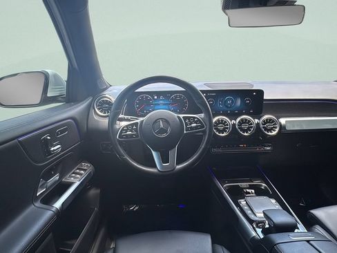 Used 2022 Mercedes-Benz GLB 250 4MATIC image 15
