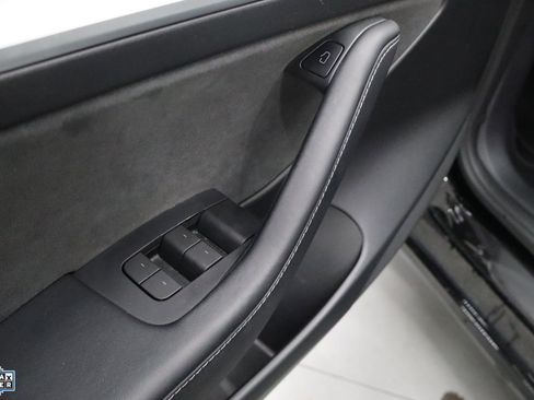 Used 2023 Tesla Model 3 Performance image 15