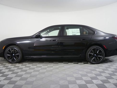 New 2026 BMW i7 xDrive60 w/ Executive Package AWD/4WD image 6
