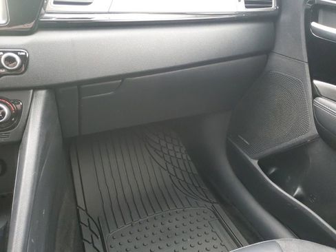 Used 2017 Kia Niro EX image 20