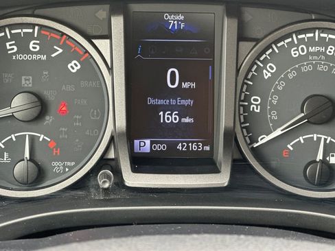 Used 2022 Toyota Tacoma TRD Pro AWD/4WD image 27