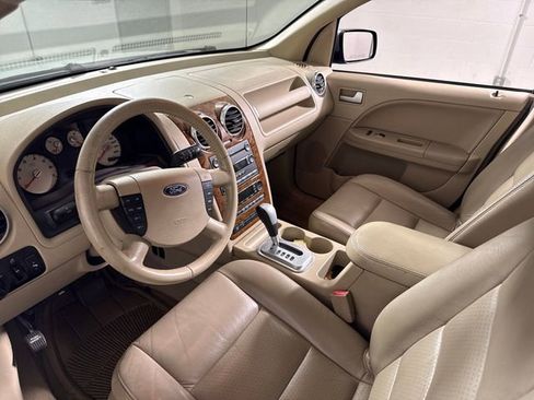 Used 2005 Ford Freestyle Limited AWD/4WD image 16
