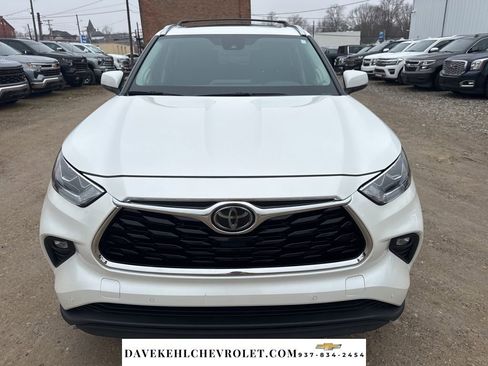 Used 2020 Toyota Highlander Limited image 8