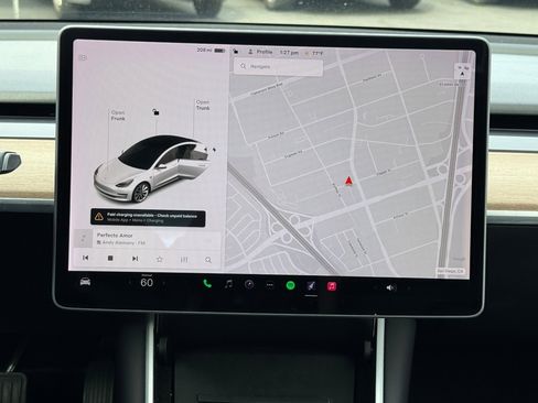 Used 2018 Tesla Model 3 Long Range image 26