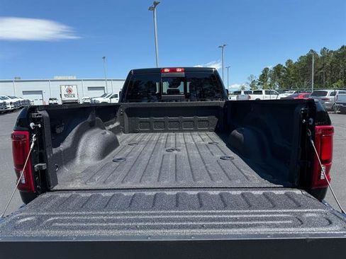 Used 2025 RAM 3500 Laramie AWD/4WD image 6
