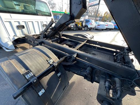 Used 2012 Ford F550 165  W.B. 2D w/ PWR Equipment Group image 26
