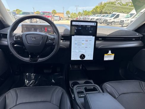 Certified 2025 Ford Mustang Mach-E Premium AWD/4WD image 6