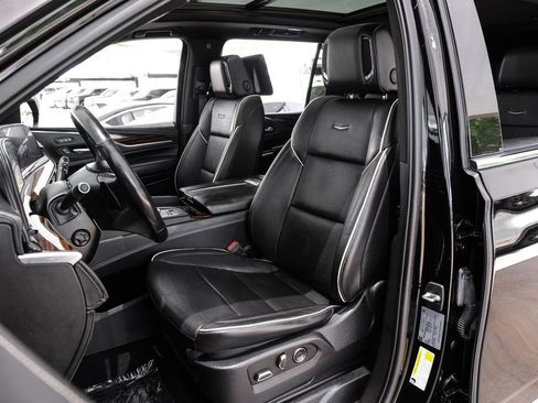 Used 2021 Cadillac Escalade ESV Premium Luxury w/ Performance Package RWD image 34