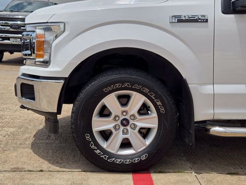 Used 2018 Ford F150 XLT w/ Heavy-Duty Payload Package AWD/4WD image 5