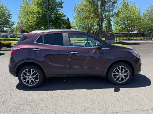 Used 2017 Buick Encore Sport Touring AWD/4WD image 8