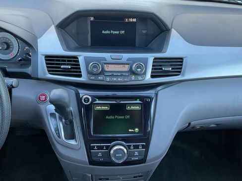 Used 2016 Honda Odyssey SE image 13