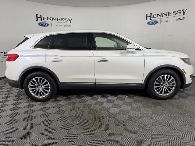 Used 2017 Lincoln MKX Select w/ Select Plus Package FWD image 28