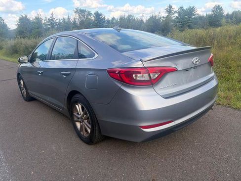 Used 2017 Hyundai Sonata SE w/ Cargo Package FWD image 5