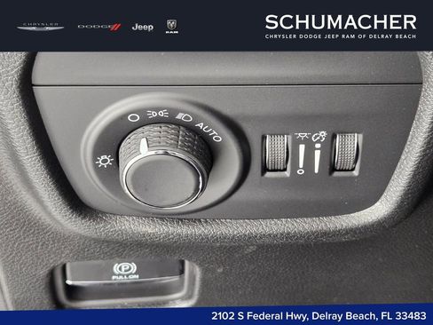 New 2025 Jeep Grand Cherokee L Laredo RWD image 27