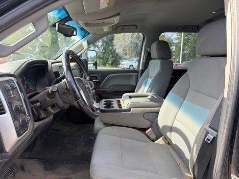 Used 2019 GMC Sierra 3500 SLE w/ SLE Preferred Package AWD/4WD image 15