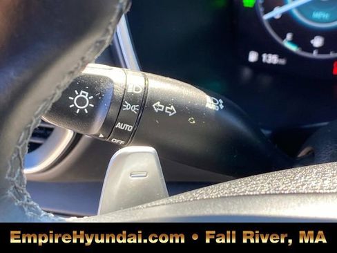 Used 2023 Hyundai Santa Fe Limited w/ Cargo Package image 15