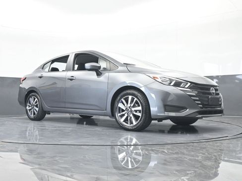 Used 2023 Nissan Versa SV image 60