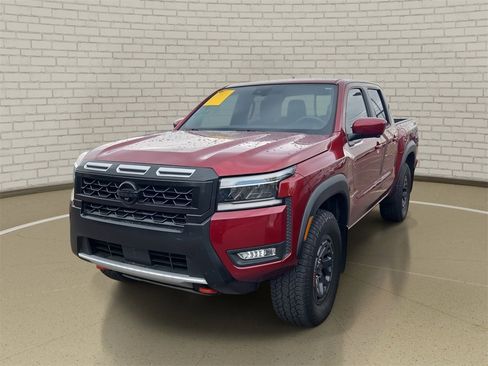 Used 2025 Nissan Frontier PRO-4X w/ Pro Convenience Package image 1