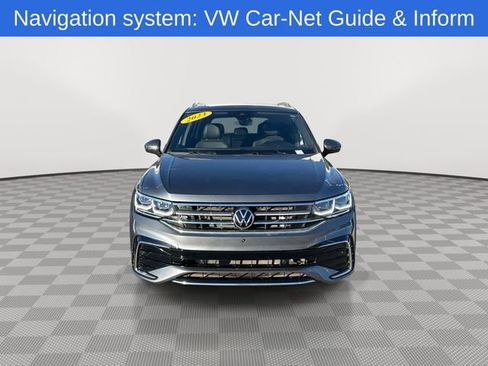 Used 2023 Volkswagen Tiguan SEL R-Line image 3