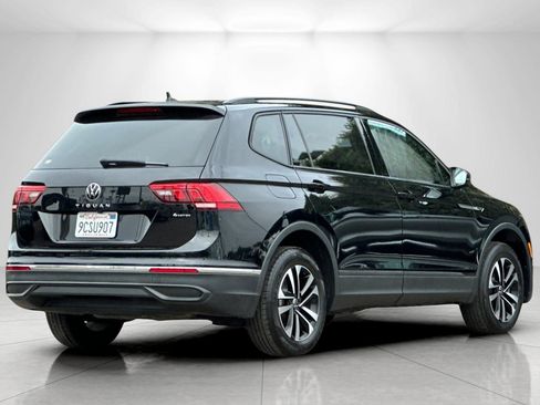 Used 2022 Volkswagen Tiguan S image 3
