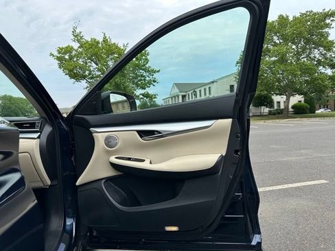 Used 2020 INFINITI QX50 Sensory w/ Climate Package AWD/4WD image 33
