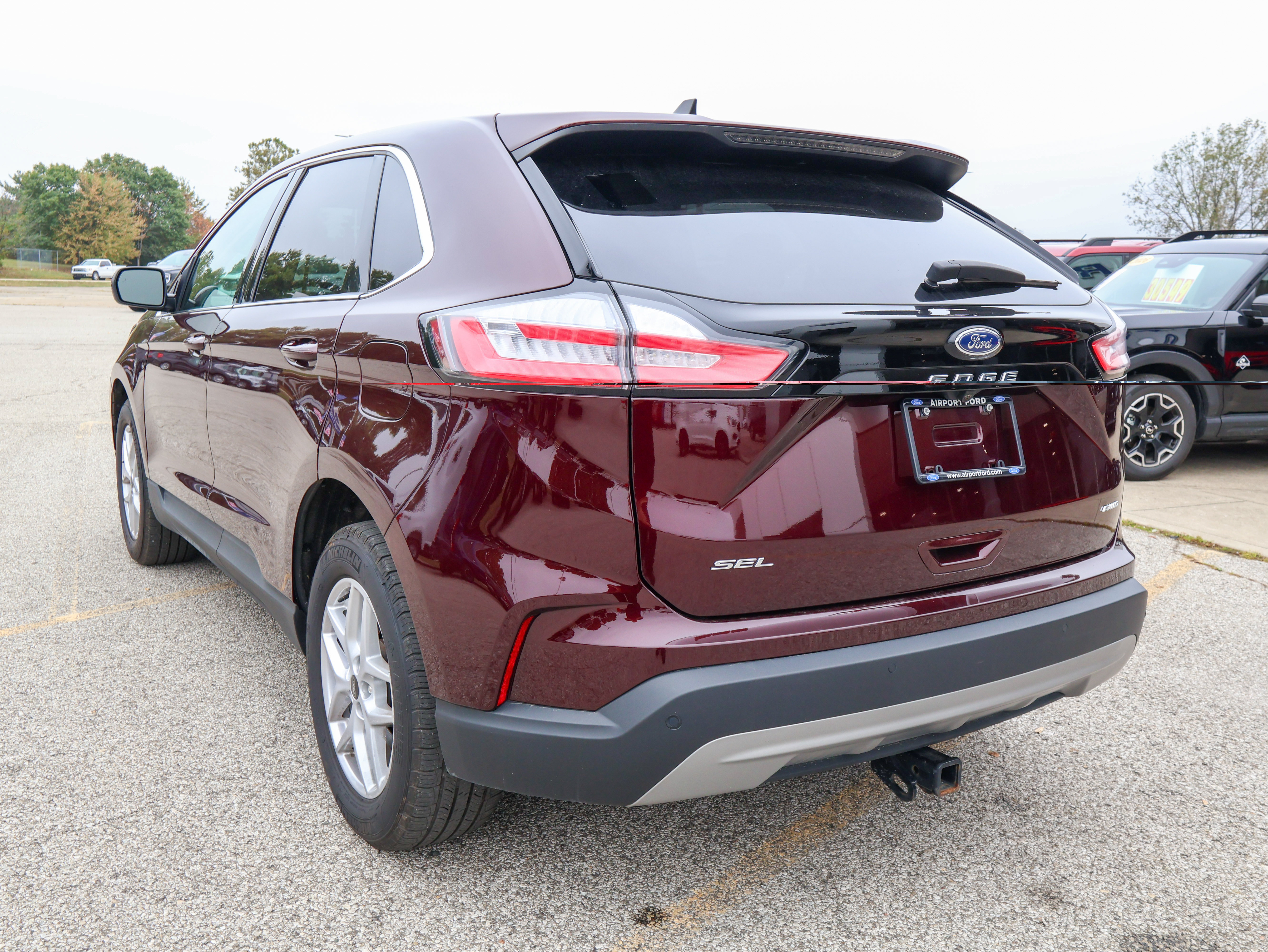 Used 2024 Ford Edge SEL w/ Convenience Package AWD/4WD image 3
