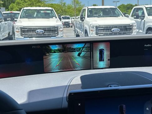 New 2026 Lincoln Nautilus Premier image 28