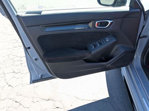Used 2024 Honda Civic Type R image 16